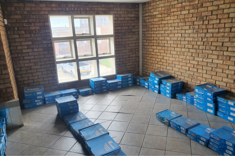 Commercial Property for Sale in Neave Industrial Eastern Cape